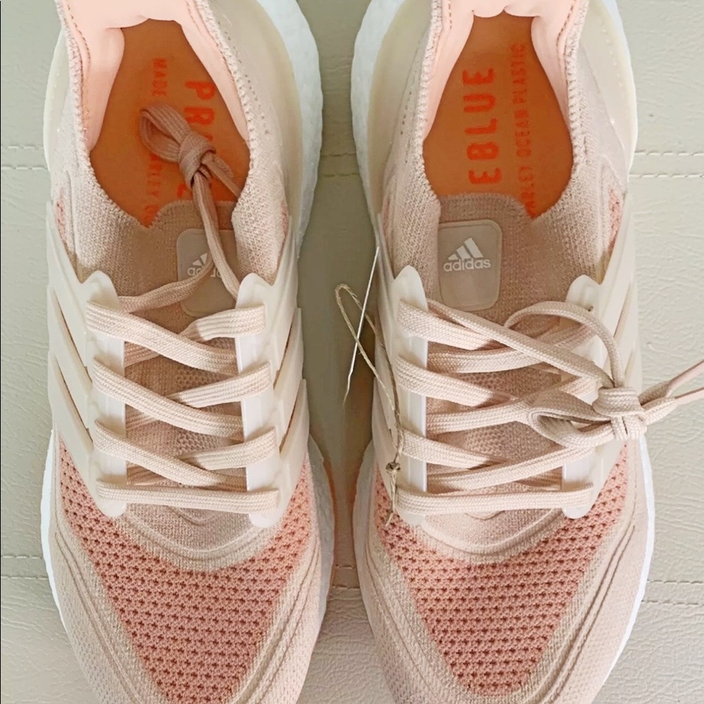 Adidas UltraBoost ❌SOLD🎁 - Picture 4 of 6